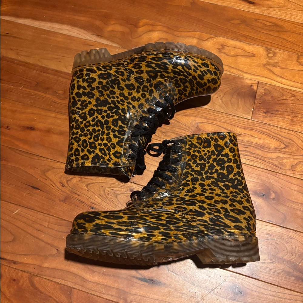 Leopard Print Lace-Up Rain Boots - Women's Yellow/Black